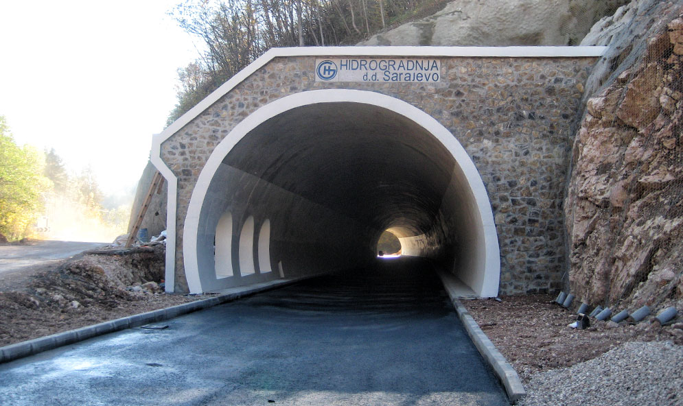 Tunnel on the main road M-18